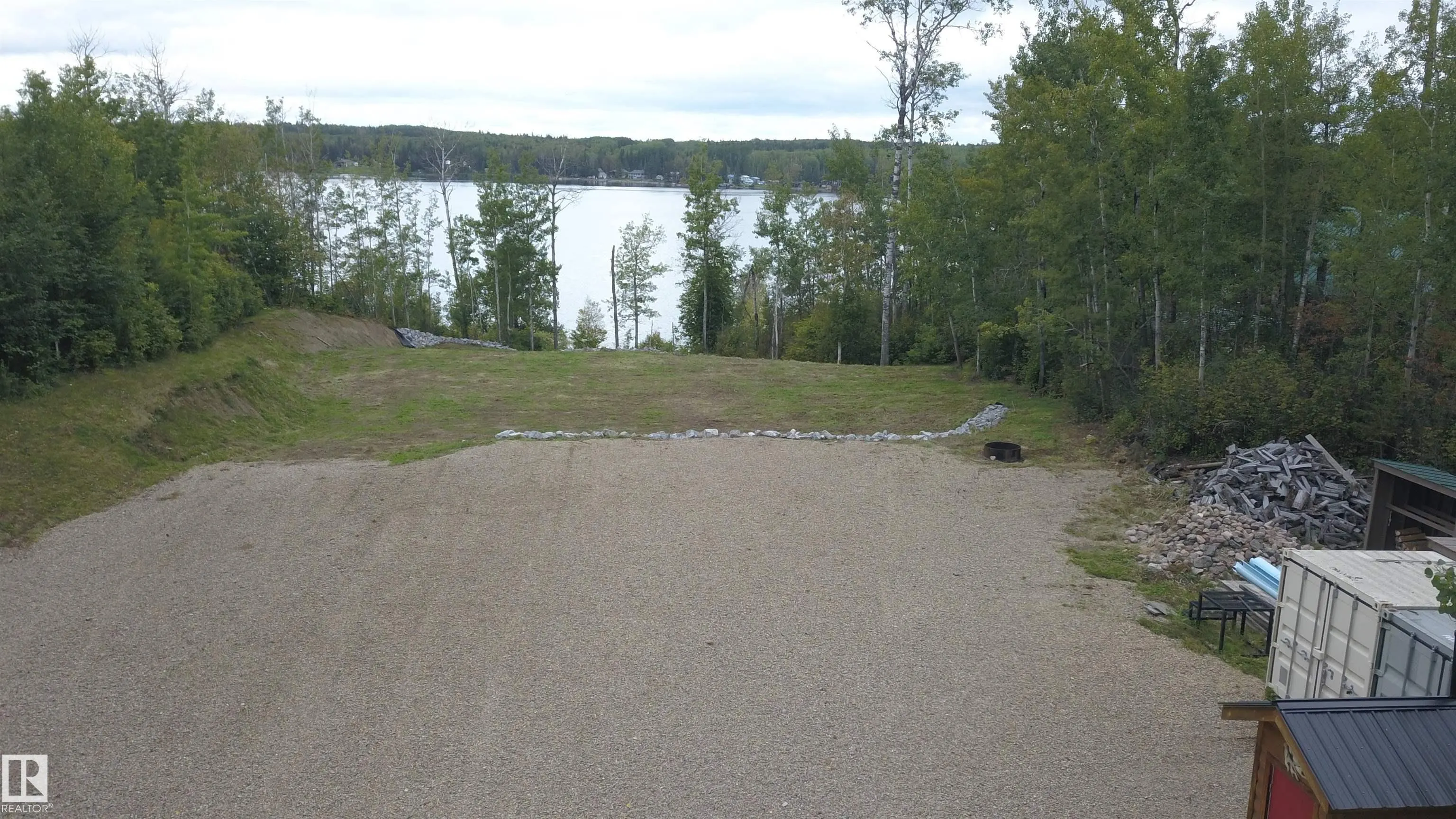 651028 B RGE ROAD 182