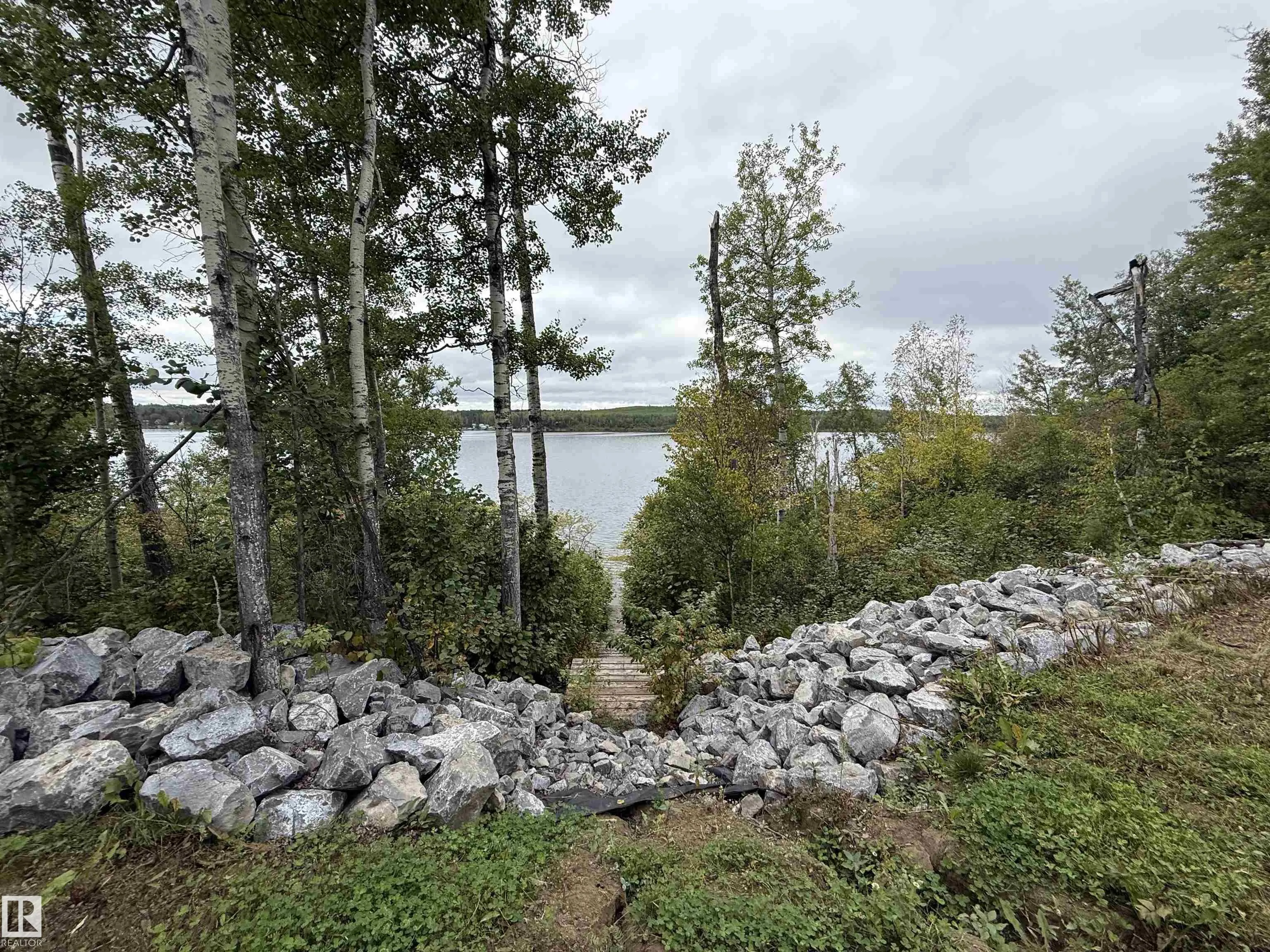 651028 B RGE ROAD 182
