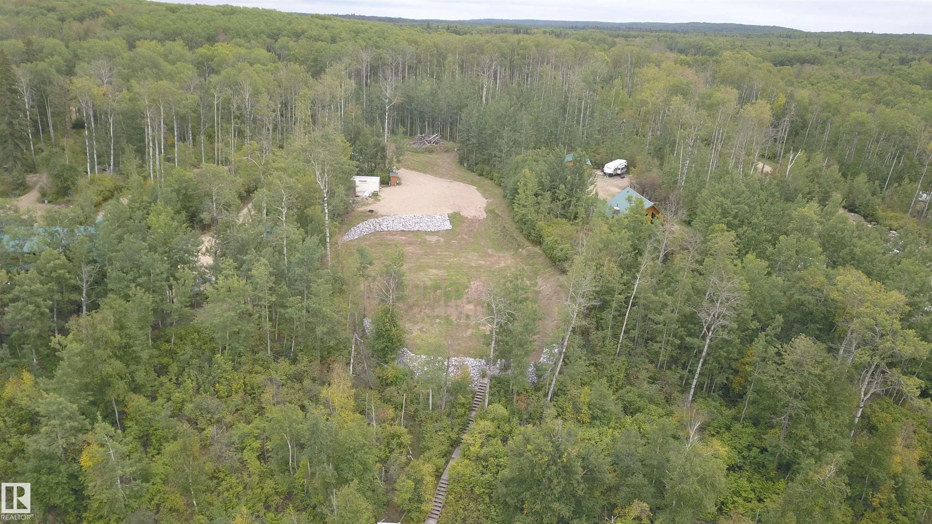 651028 B RGE ROAD 182
