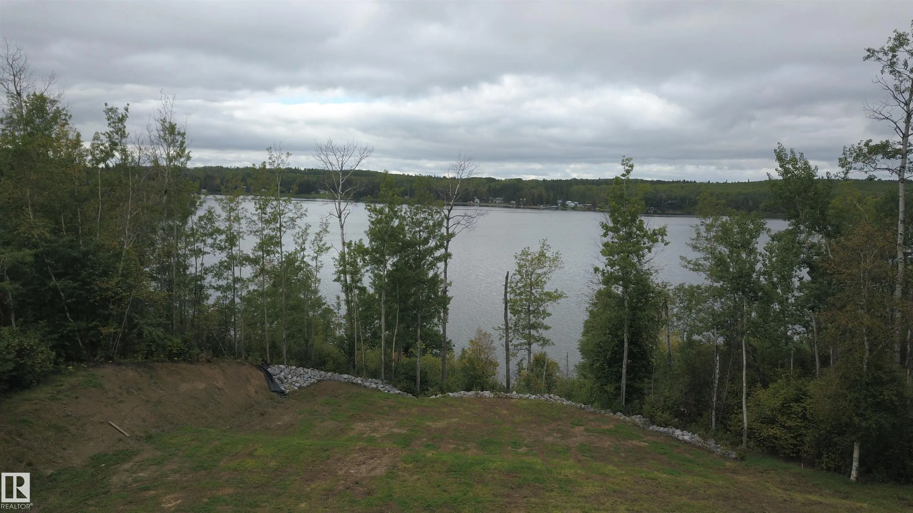 651028 B RGE ROAD 182