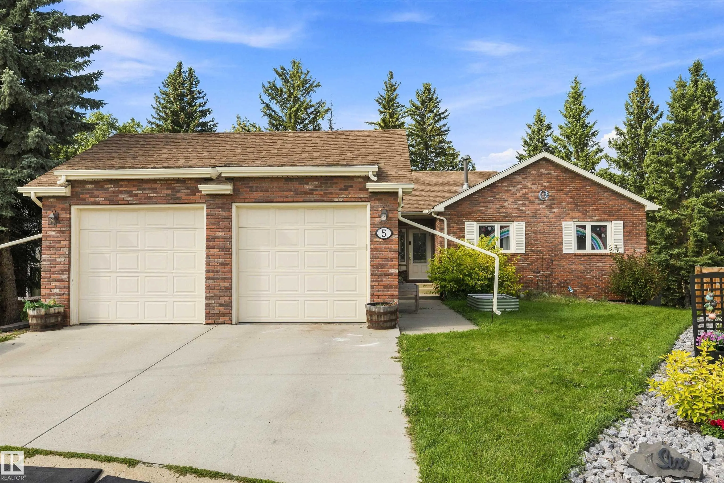 5 WESTWOOD Place