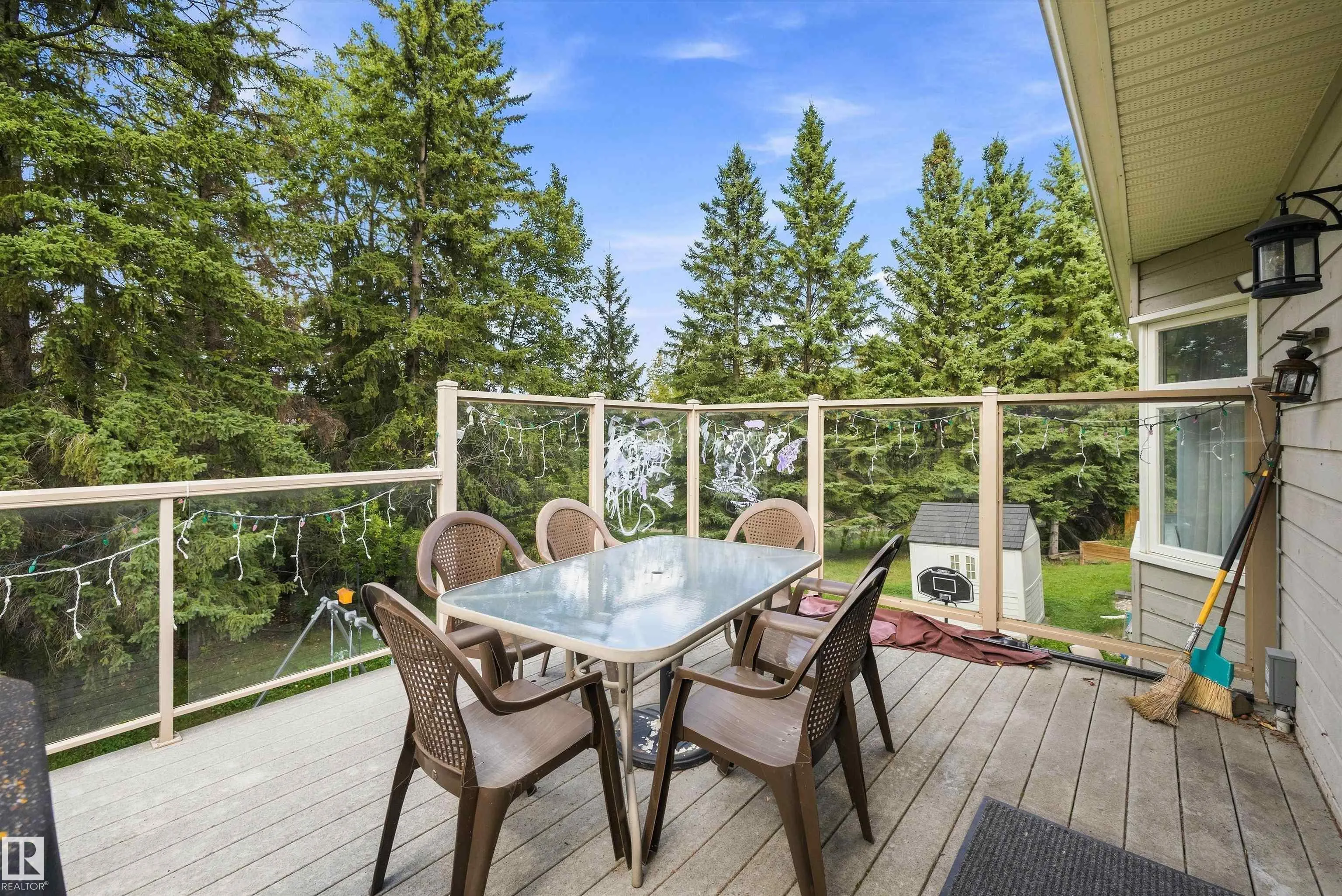 5 WESTWOOD Place