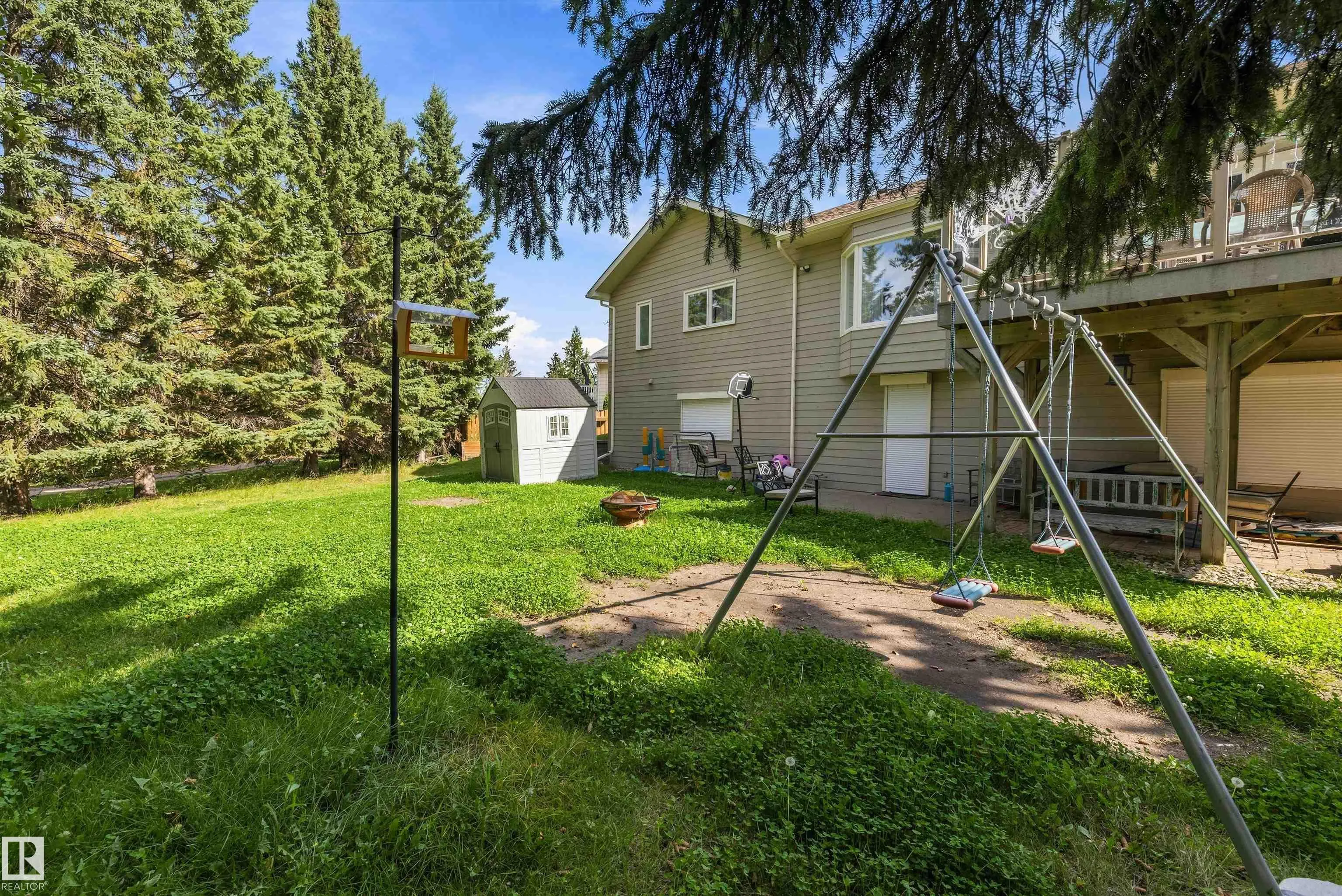 5 WESTWOOD Place
