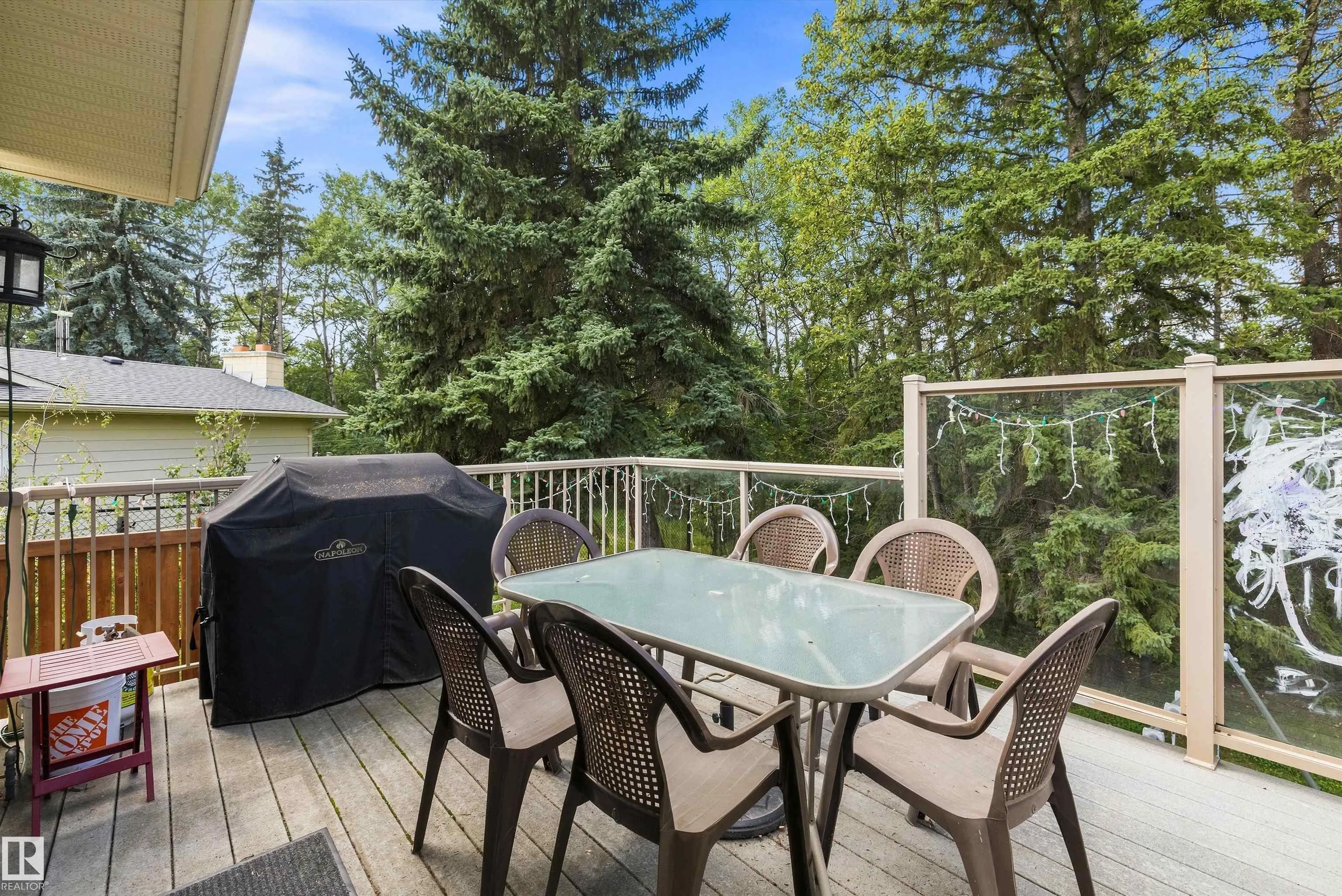 5 WESTWOOD Place