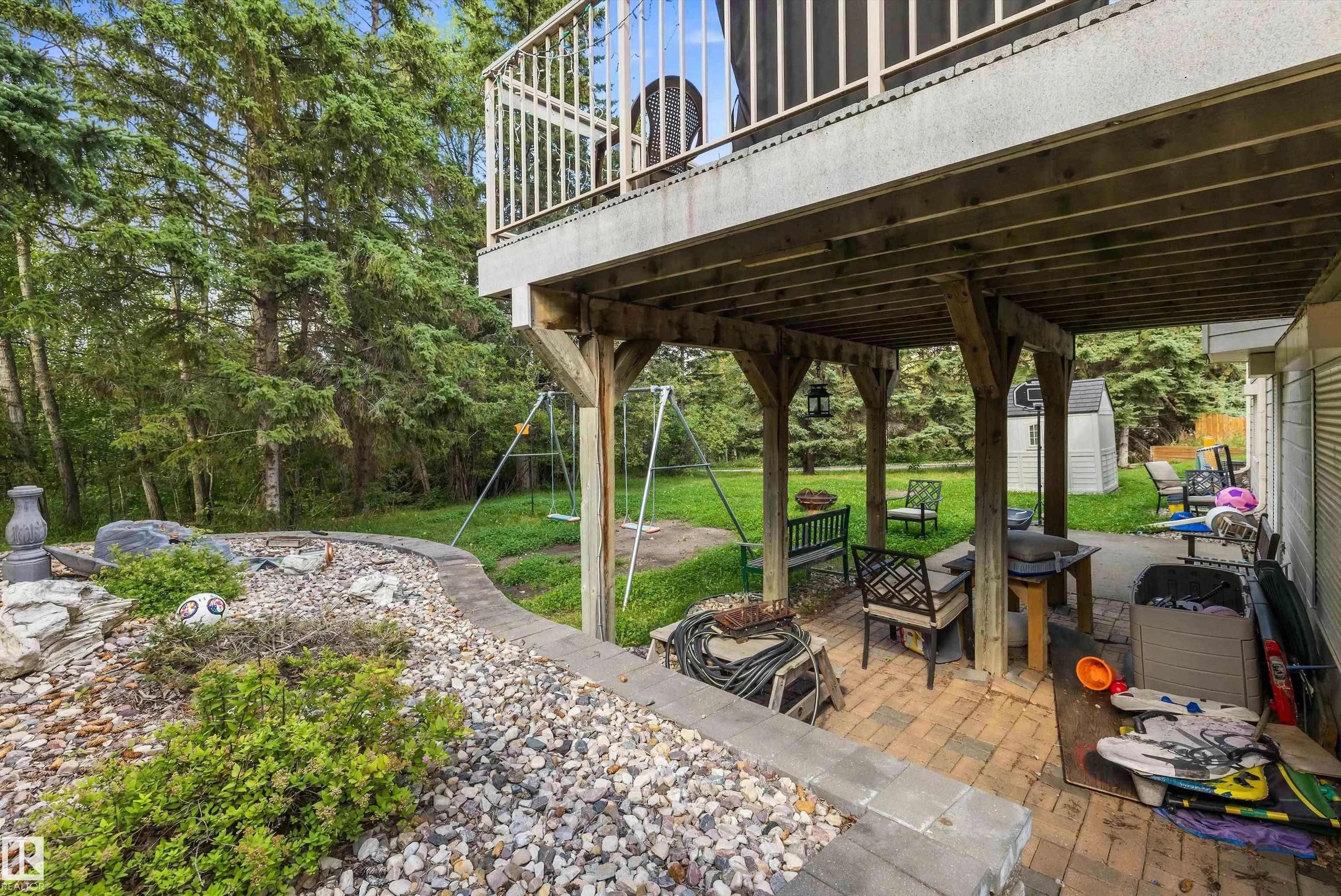 5 WESTWOOD Place