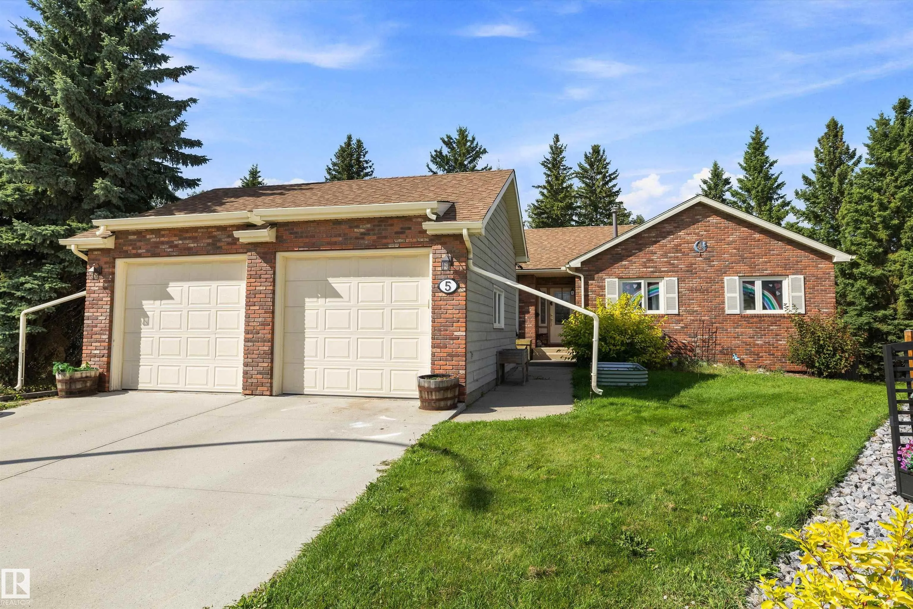 5 WESTWOOD Place