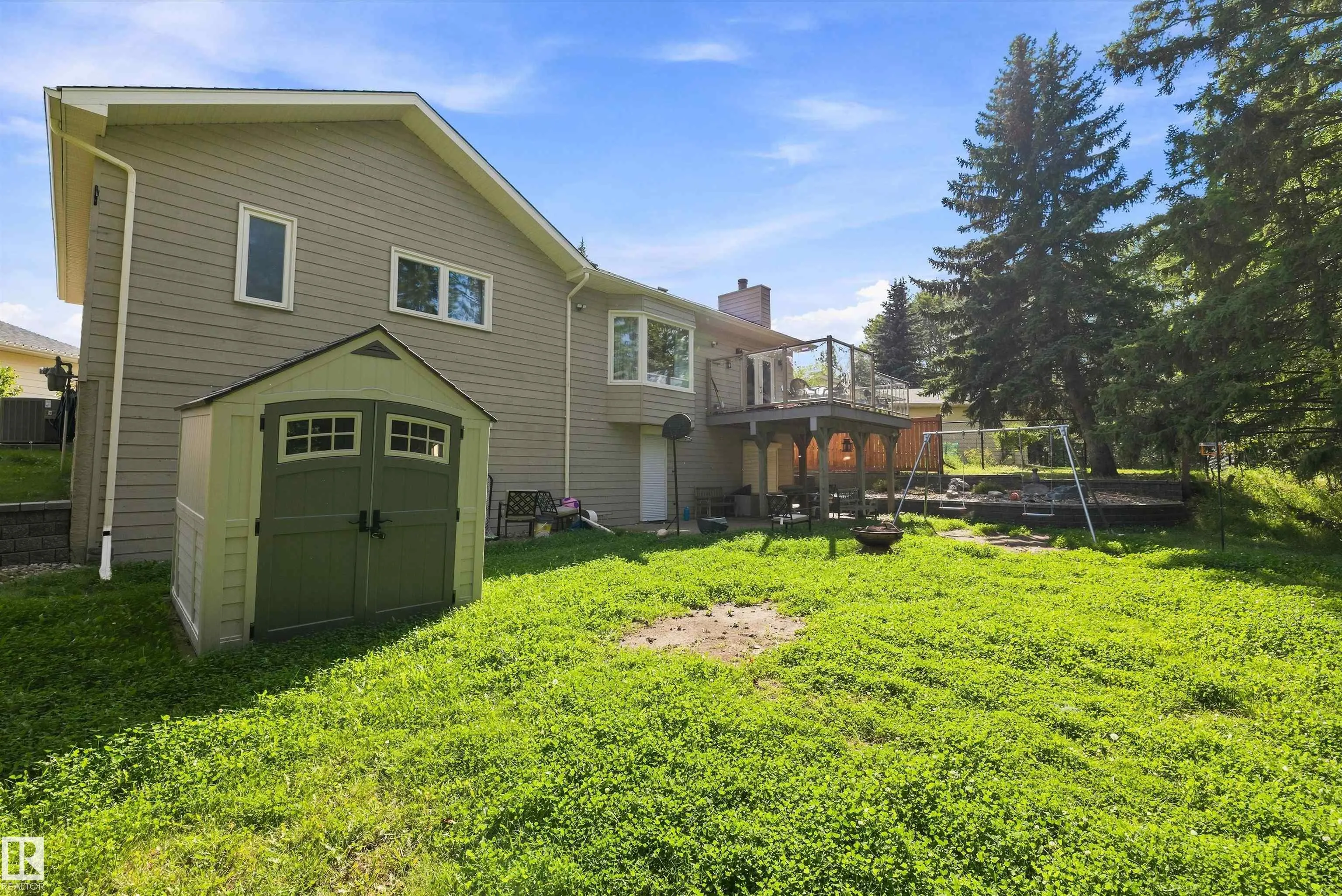 5 WESTWOOD Place