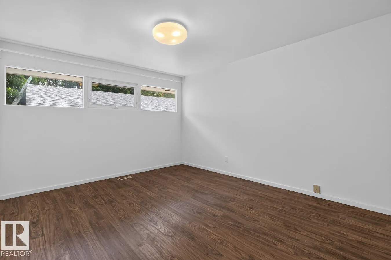139 JUNIPER Avenue