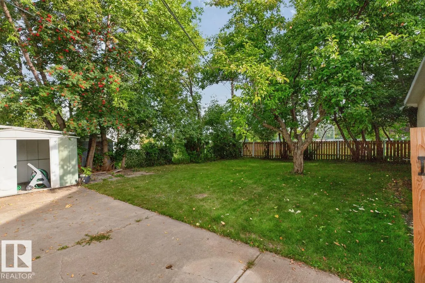139 JUNIPER Avenue