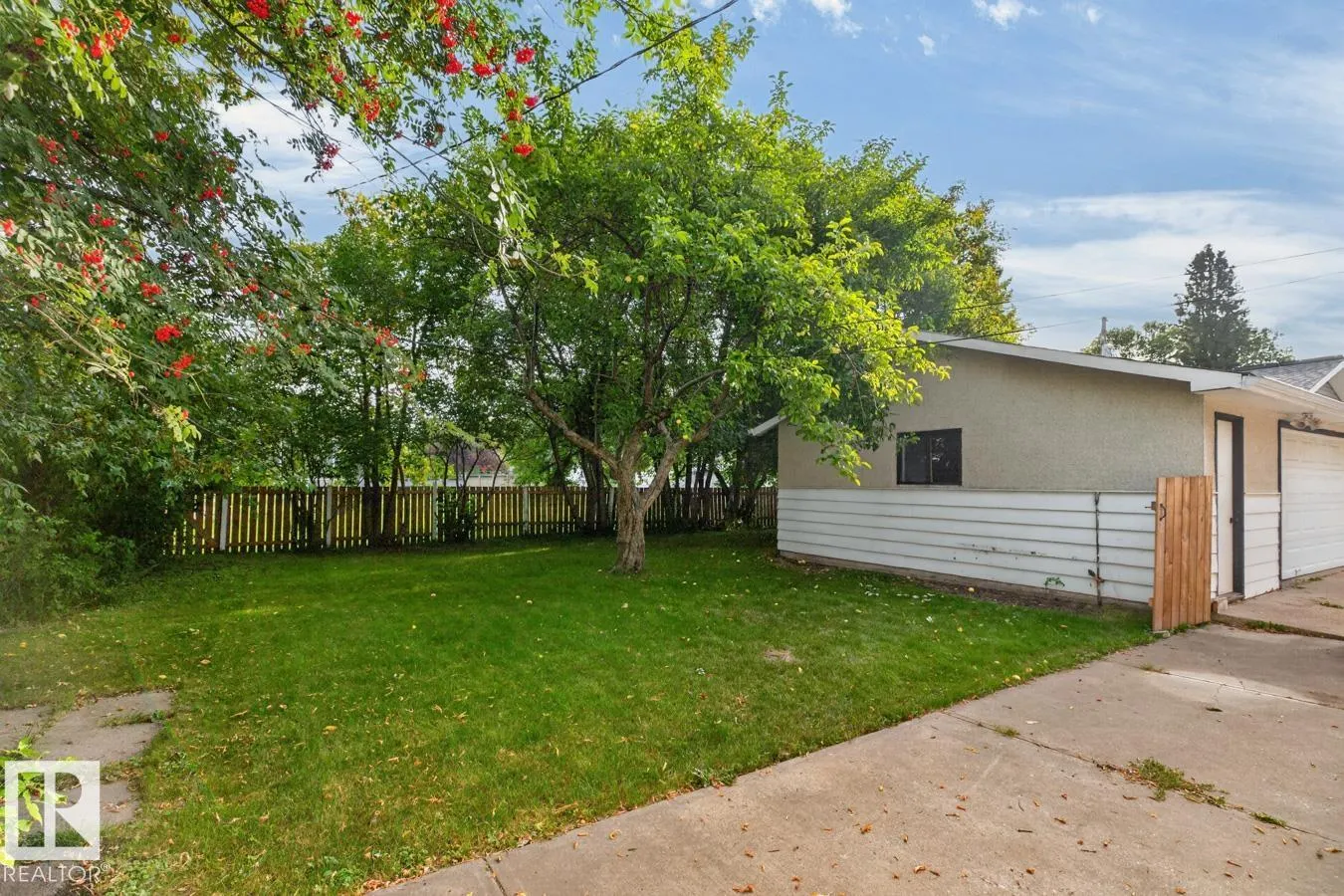 139 JUNIPER Avenue