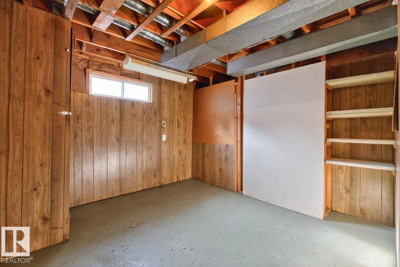 139 JUNIPER Avenue