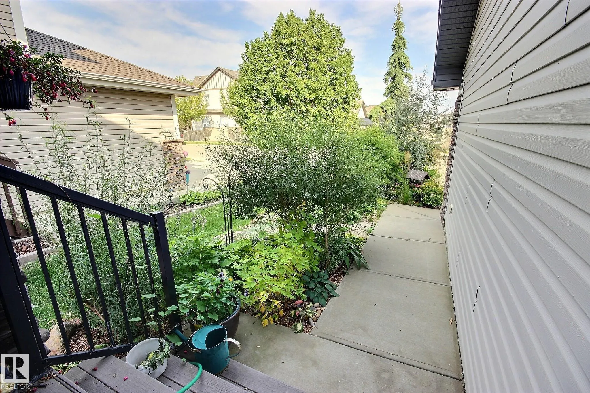 3763 ALEXANDER Crescent