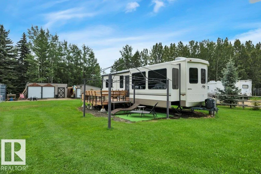 462054 Range Road 11