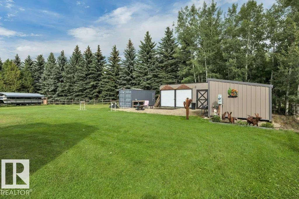 462054 Range Road 11