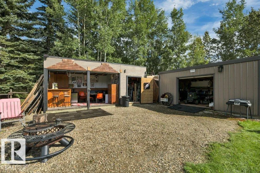 462054 Range Road 11