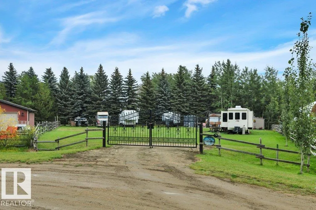 462054 Range Road 11