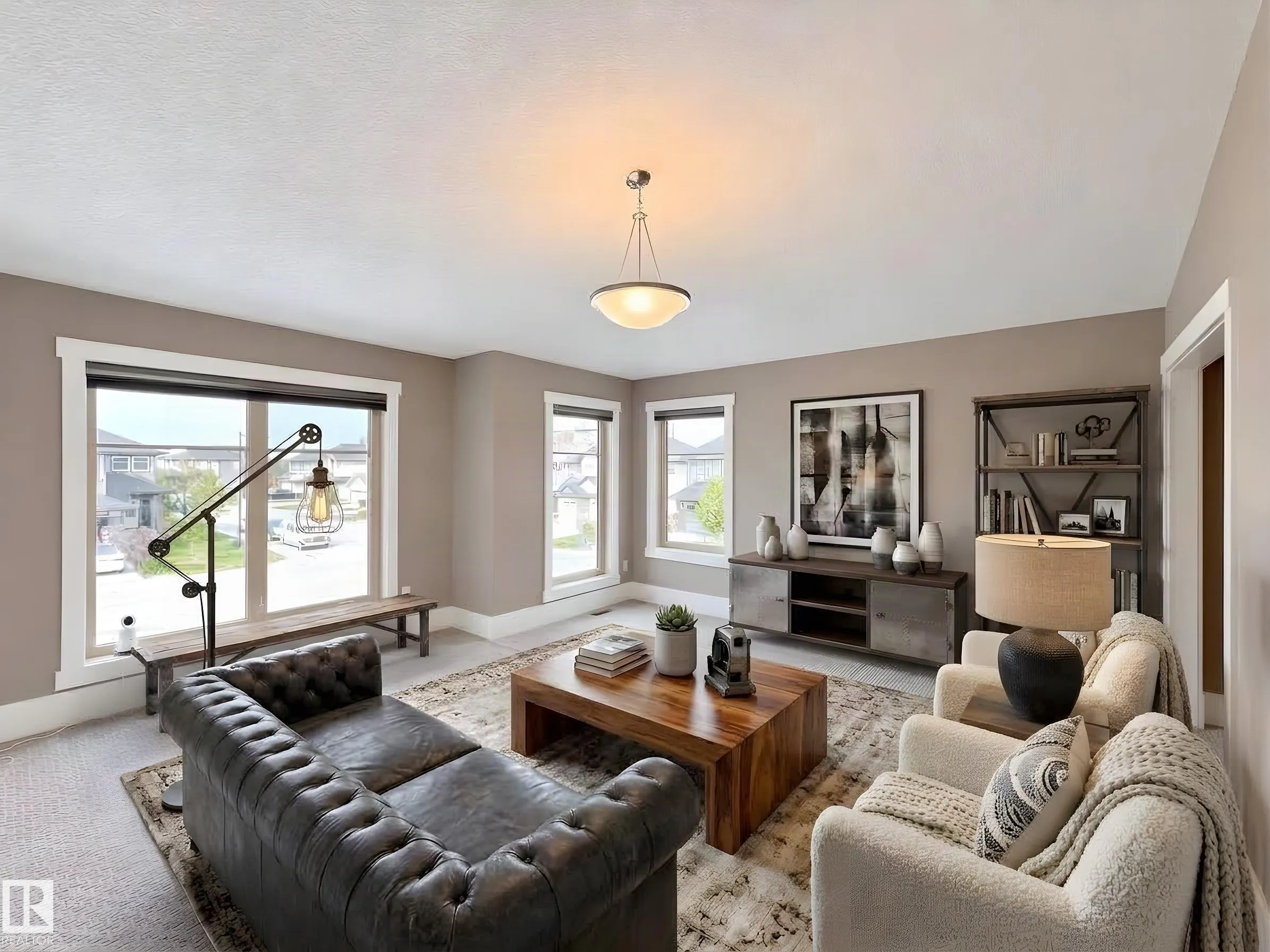 1330 AINSLIE Wynd