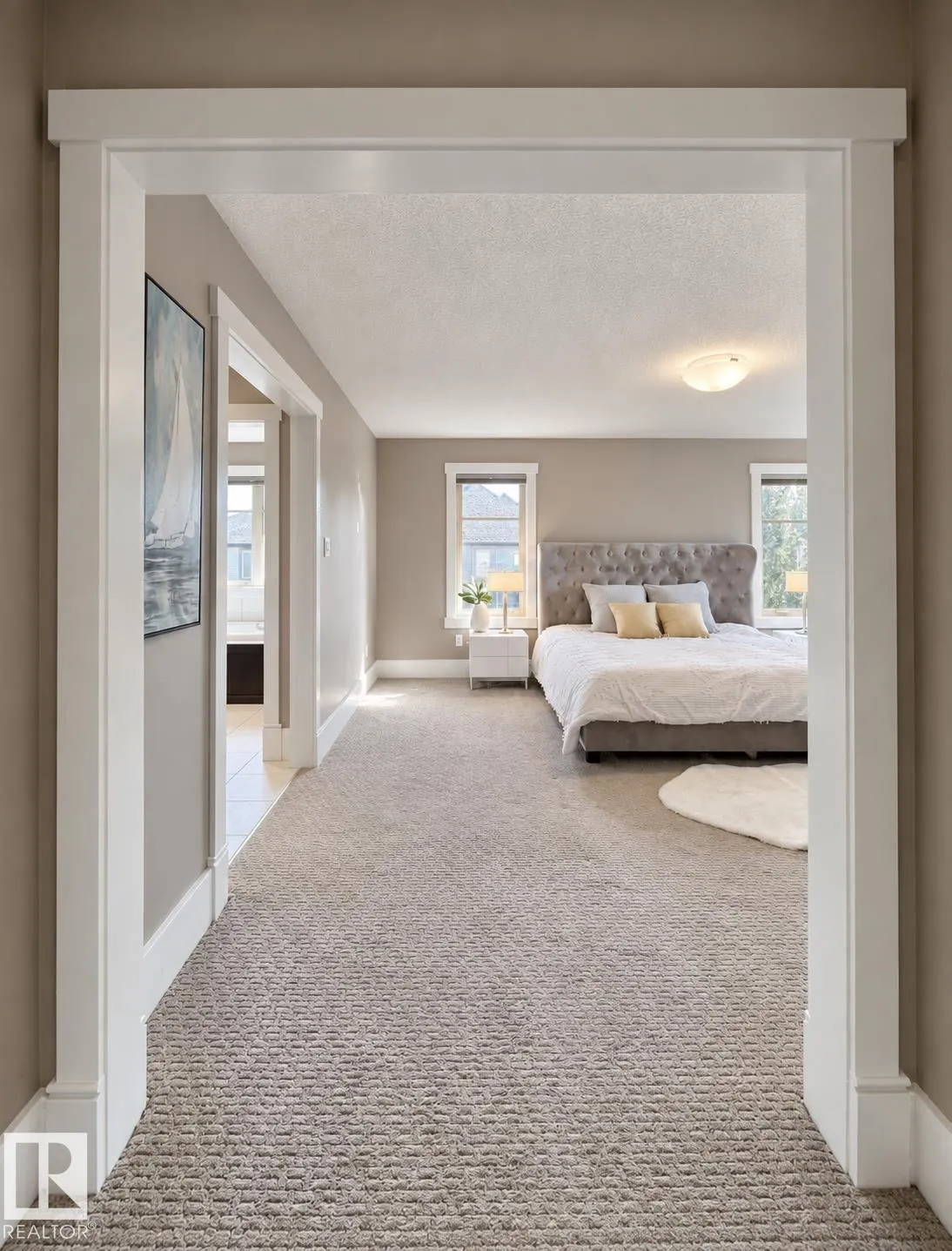 1330 AINSLIE Wynd