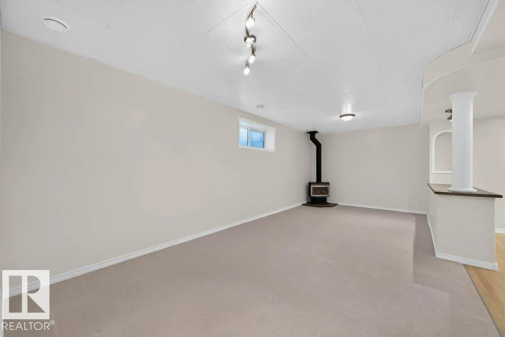 31 OUTLOOK Place