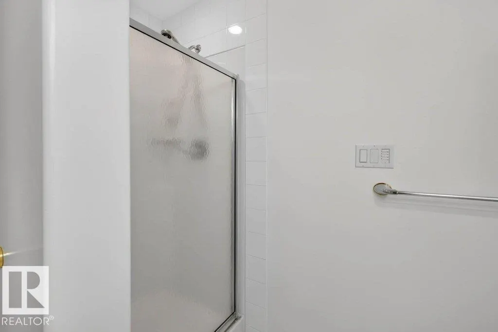 31 OUTLOOK Place
