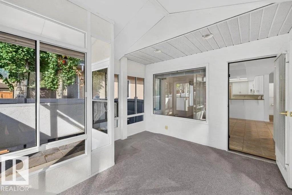31 OUTLOOK Place