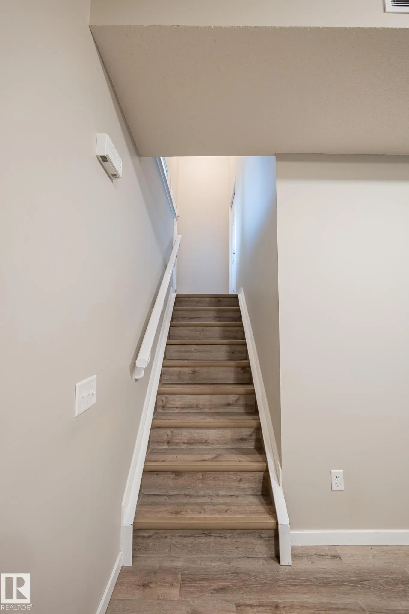 142 Selkirk Place