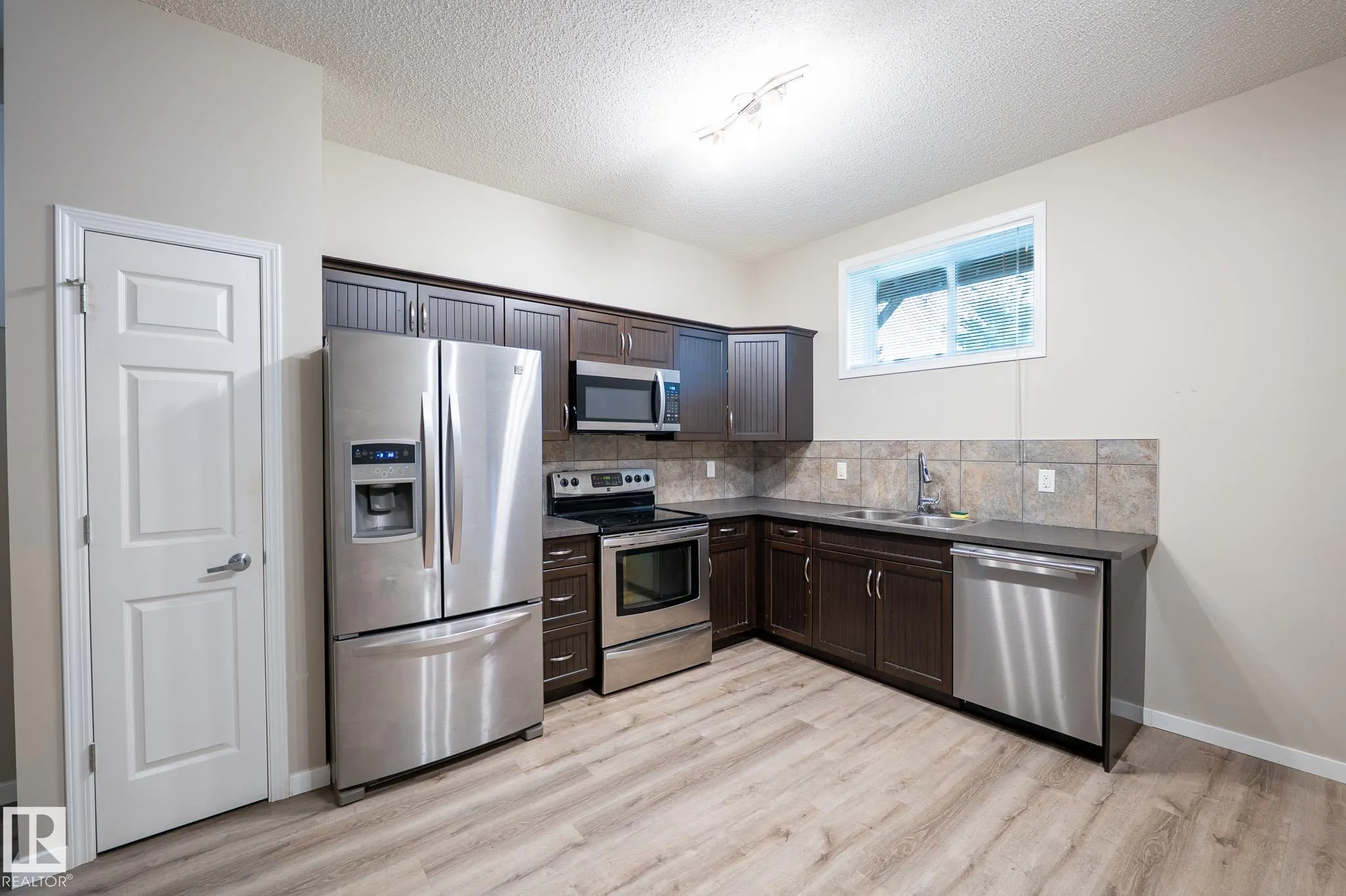 142 Selkirk Place