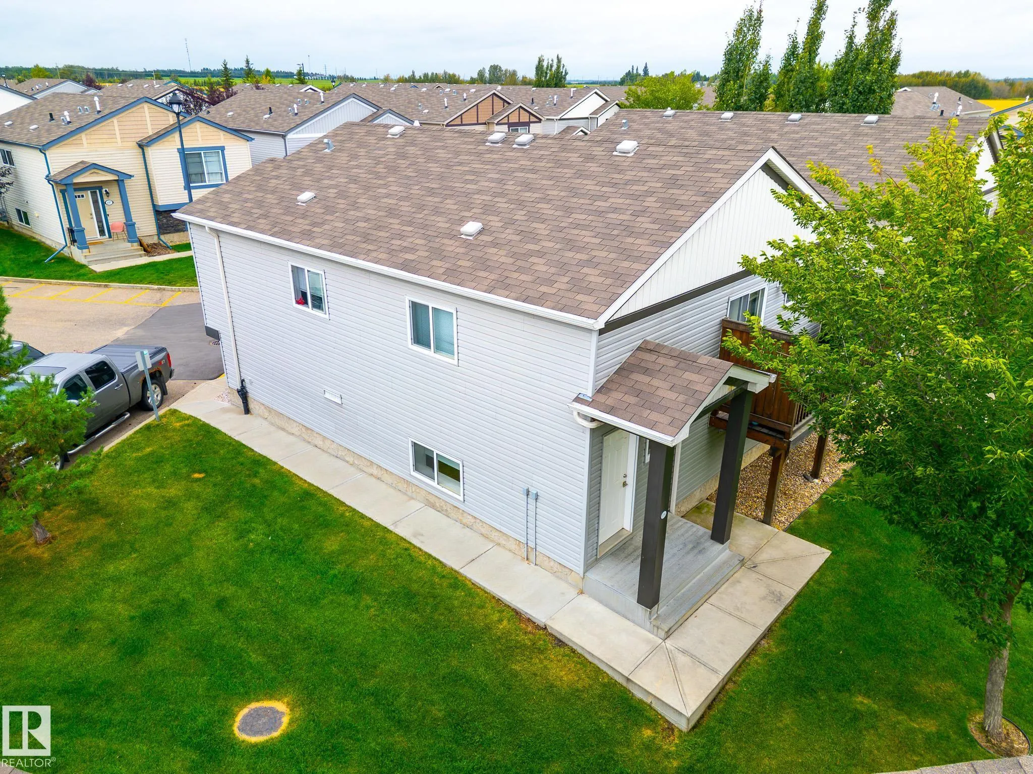 142 Selkirk Place