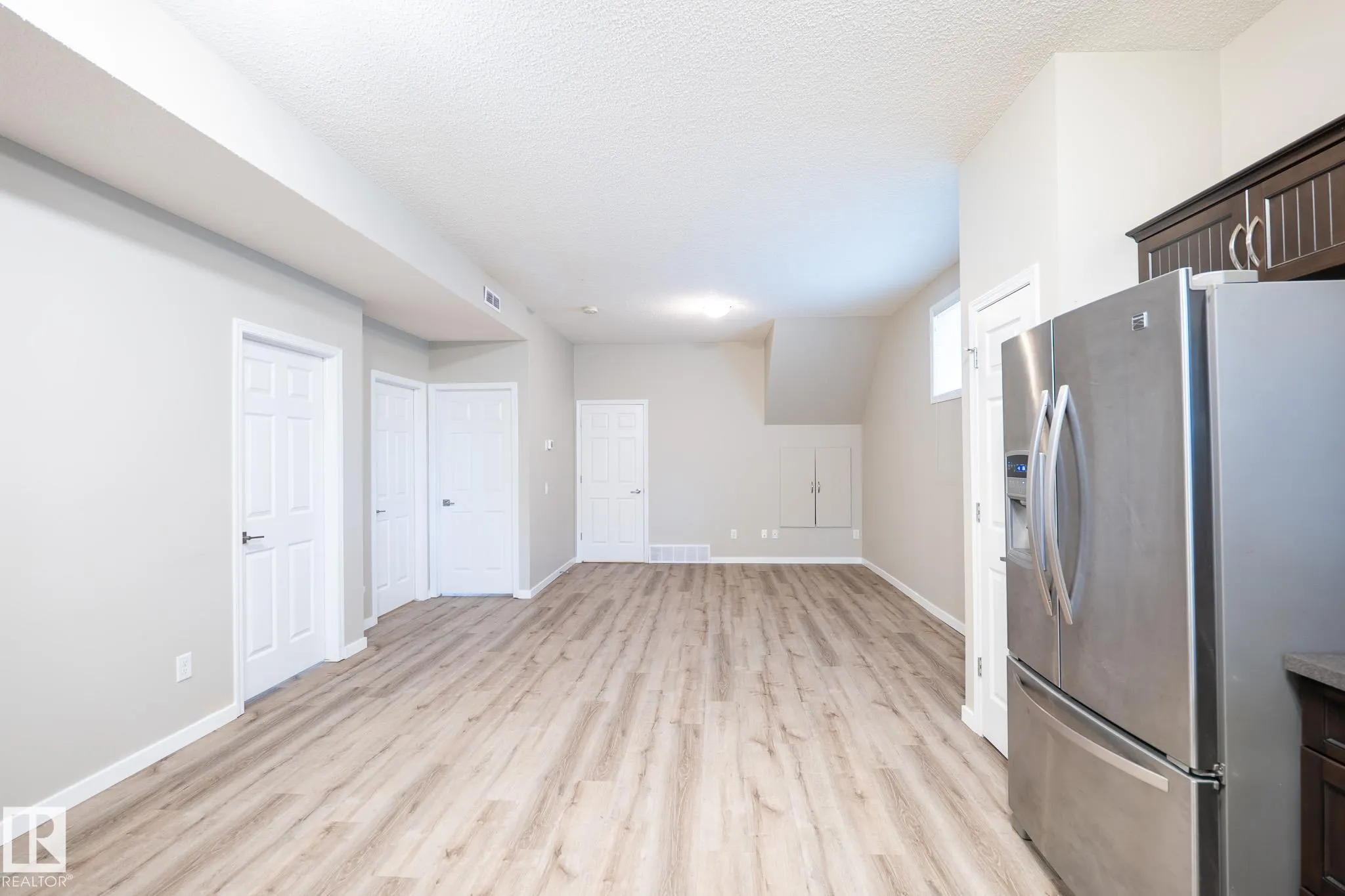 142 Selkirk Place