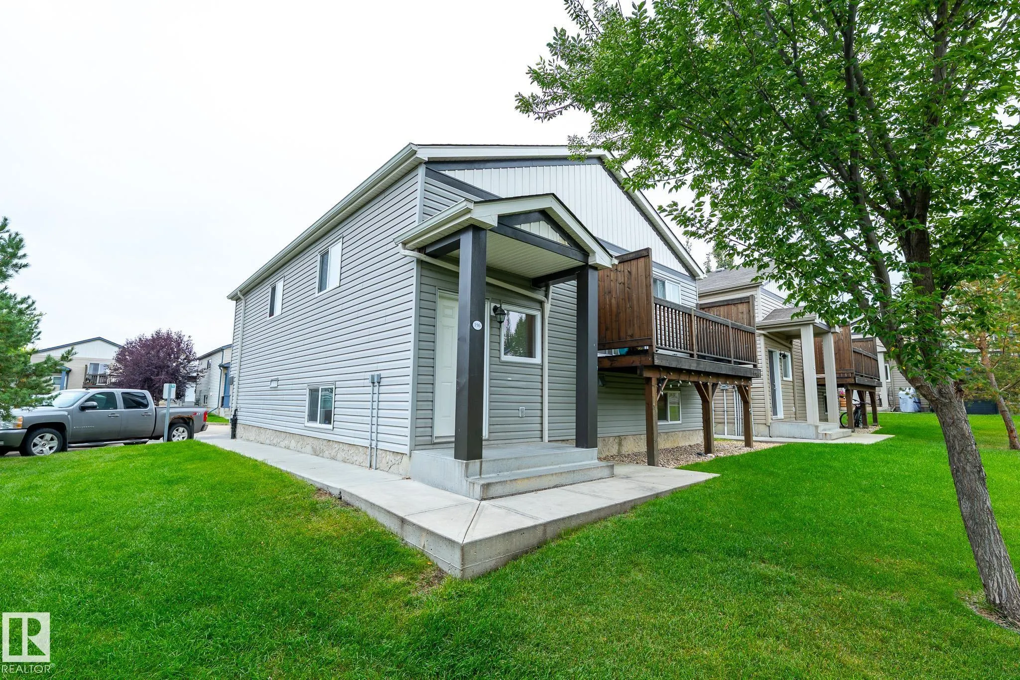 142 Selkirk Place