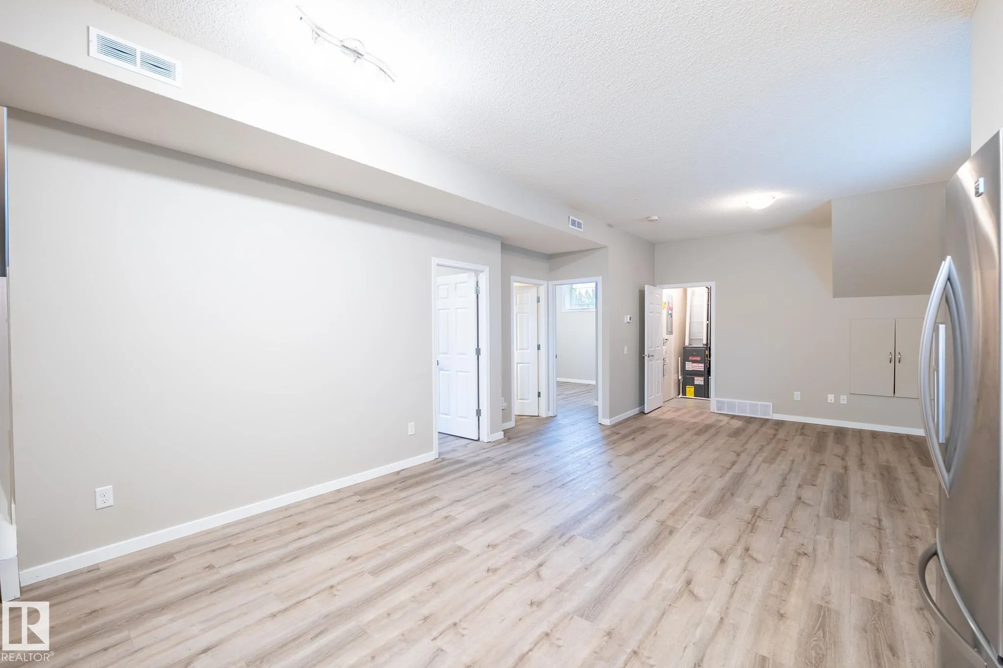 142 Selkirk Place