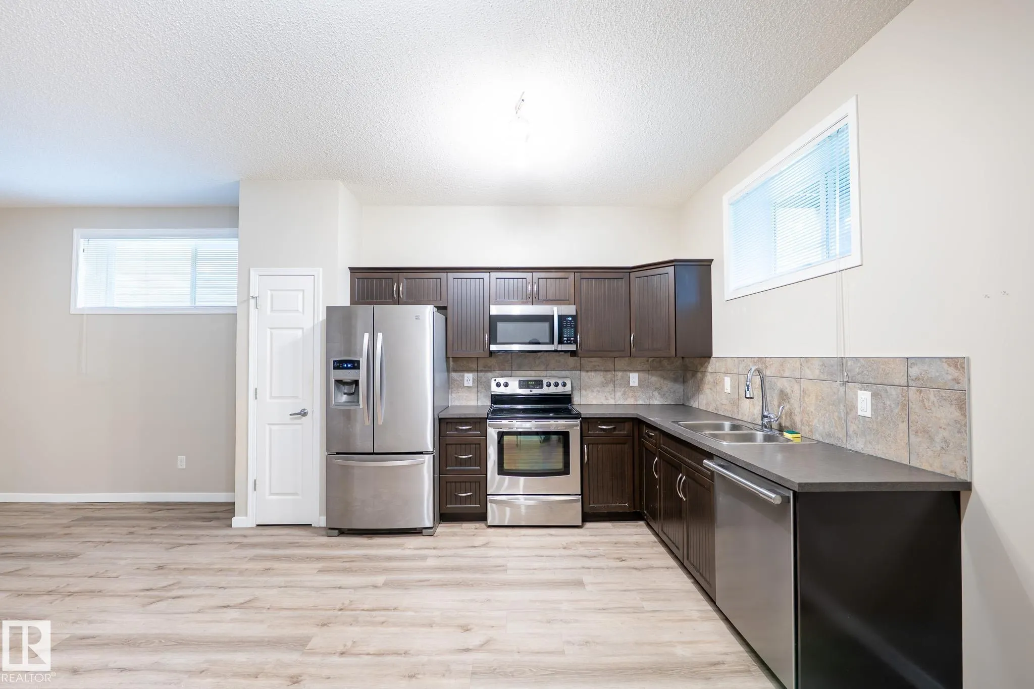 142 Selkirk Place