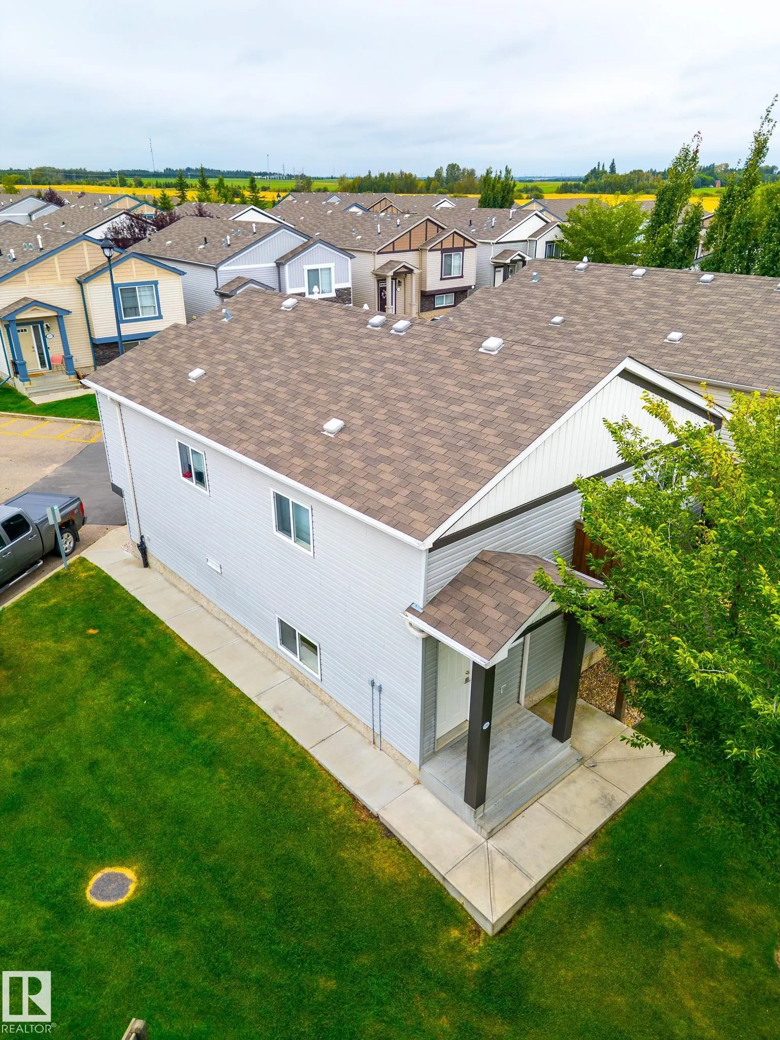 142 Selkirk Place