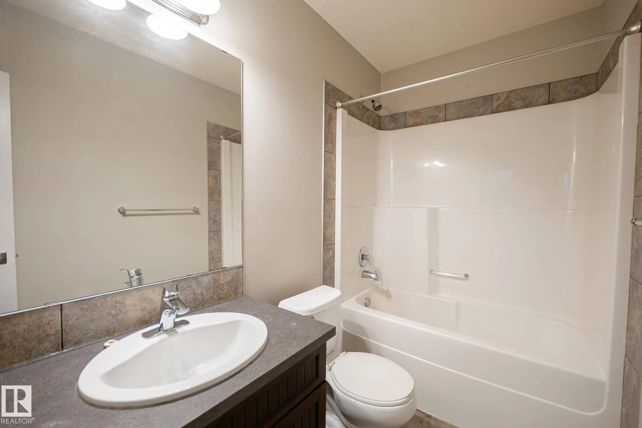 142 Selkirk Place