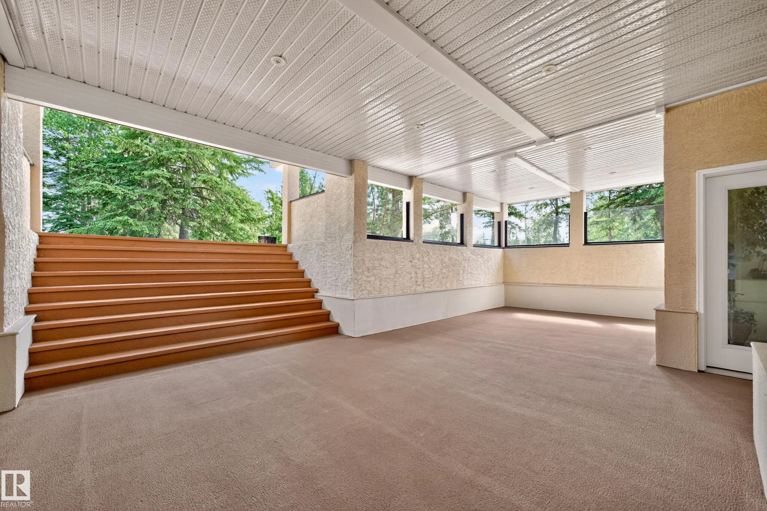 86 53305 RANGE  ROAD 273