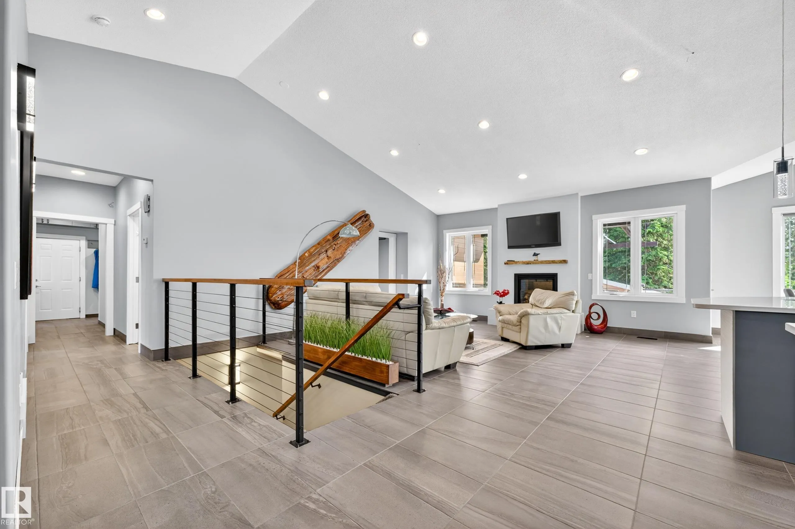 86 53305 RANGE  ROAD 273