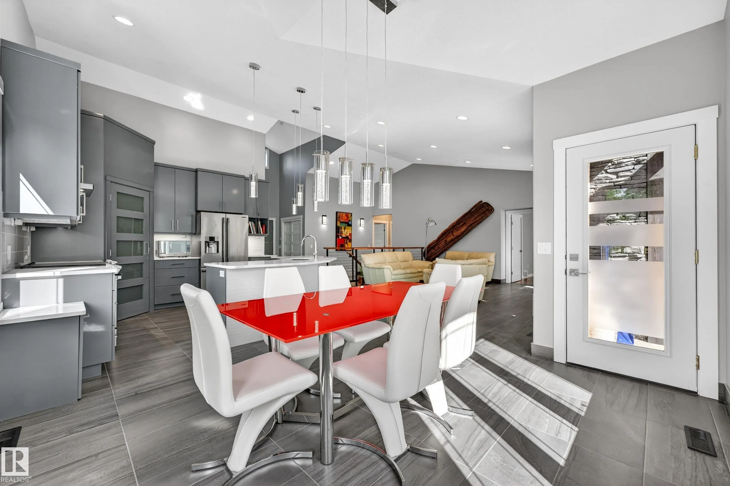 86 53305 RANGE  ROAD 273