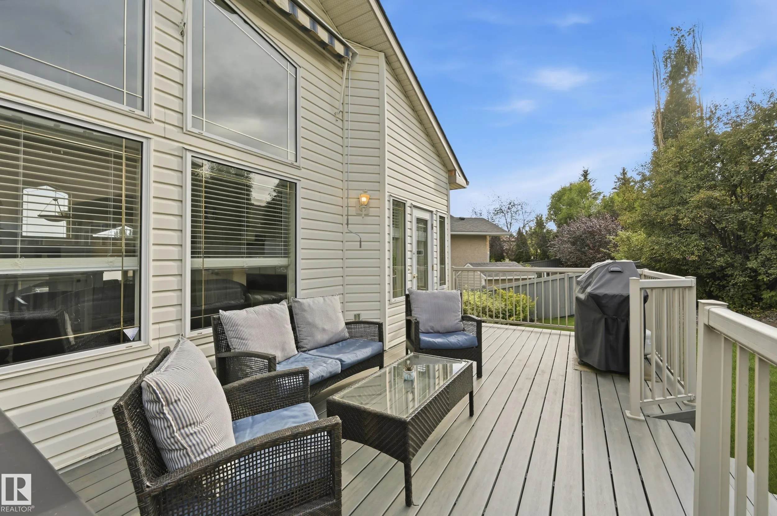 22 OSBORNE Close