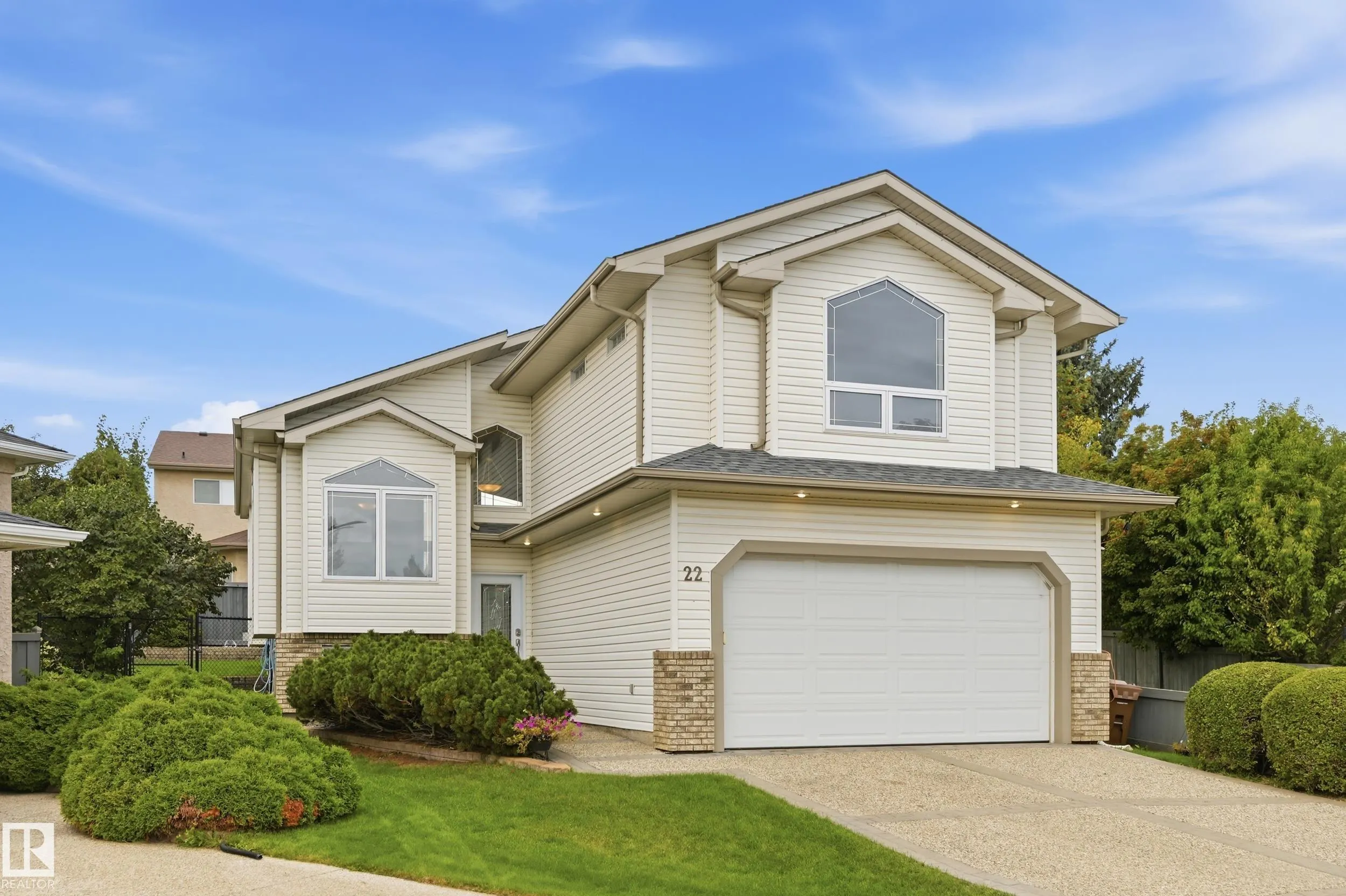22 OSBORNE Close