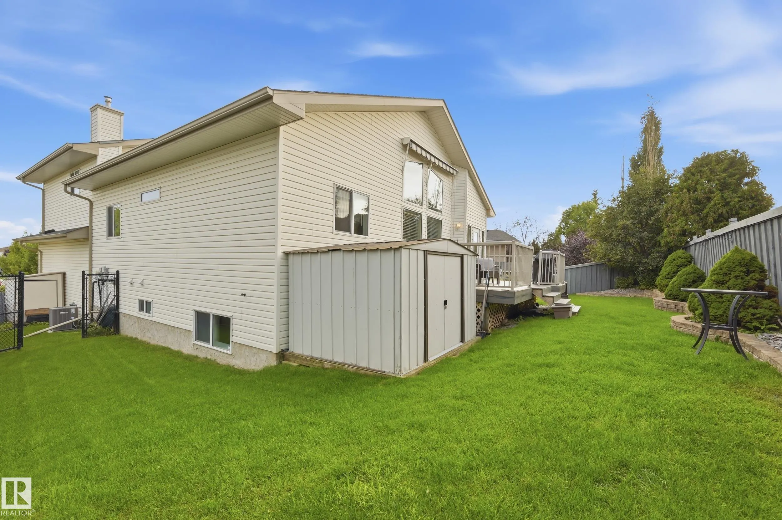 22 OSBORNE Close