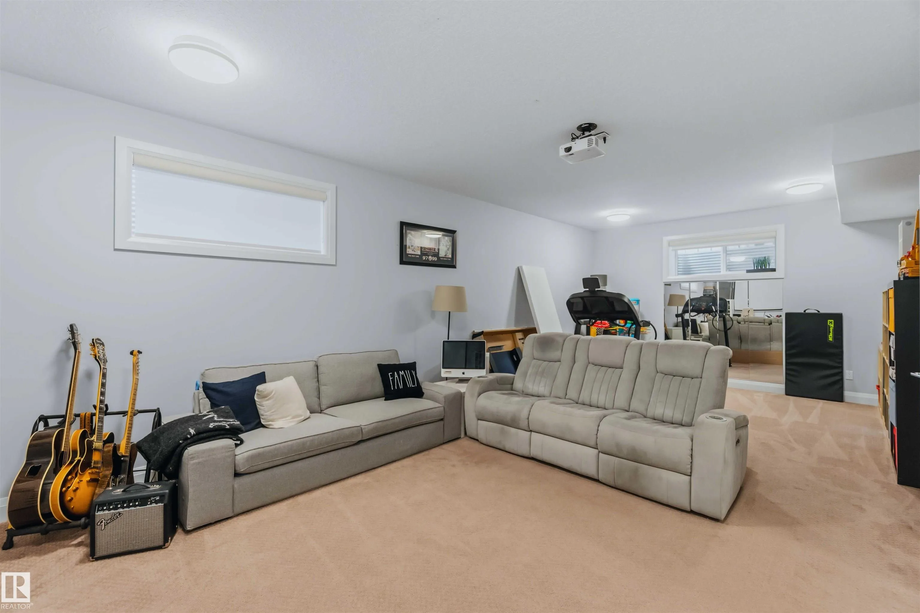 7 ETOILE CRES