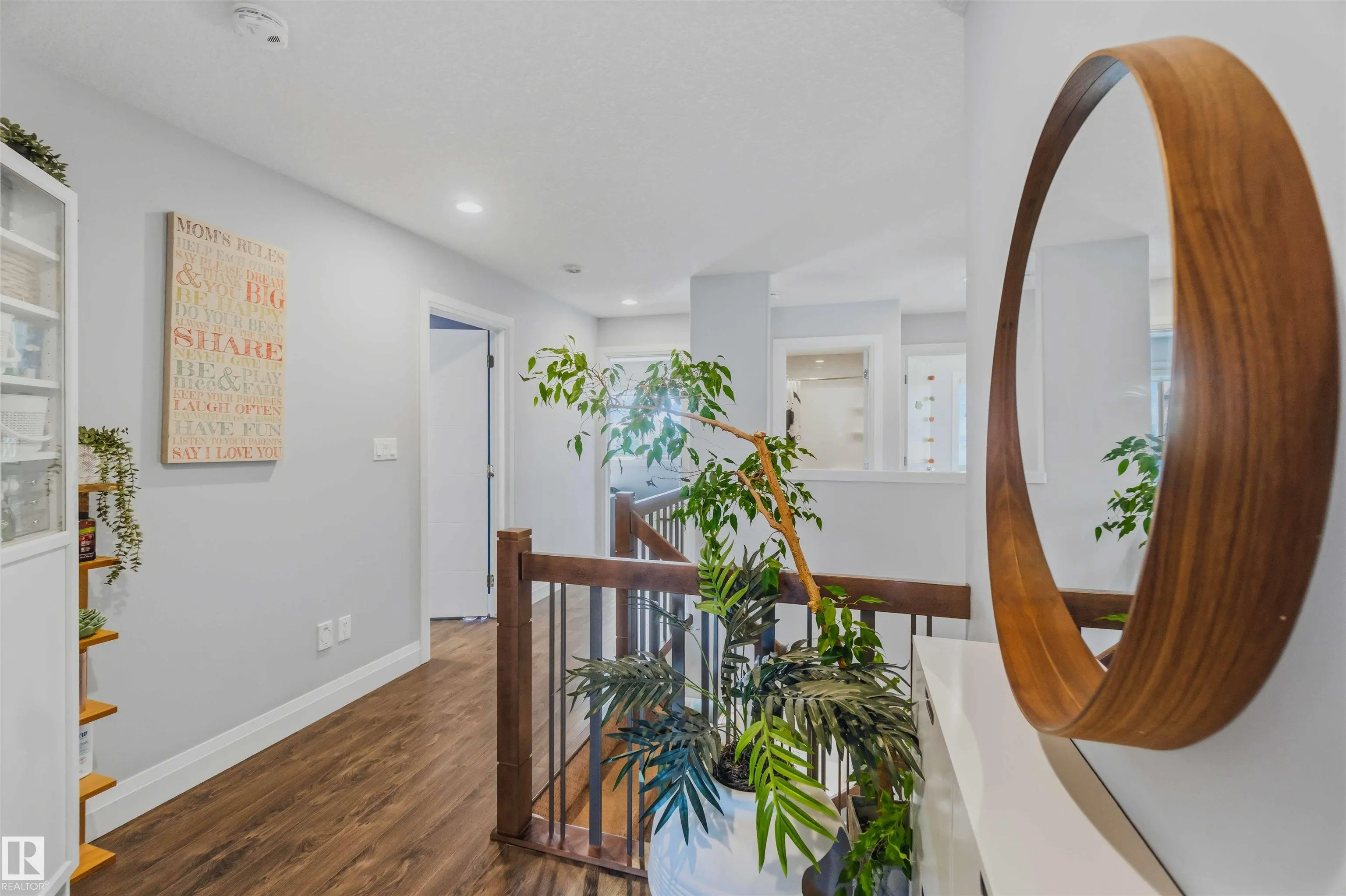 7 ETOILE CRES
