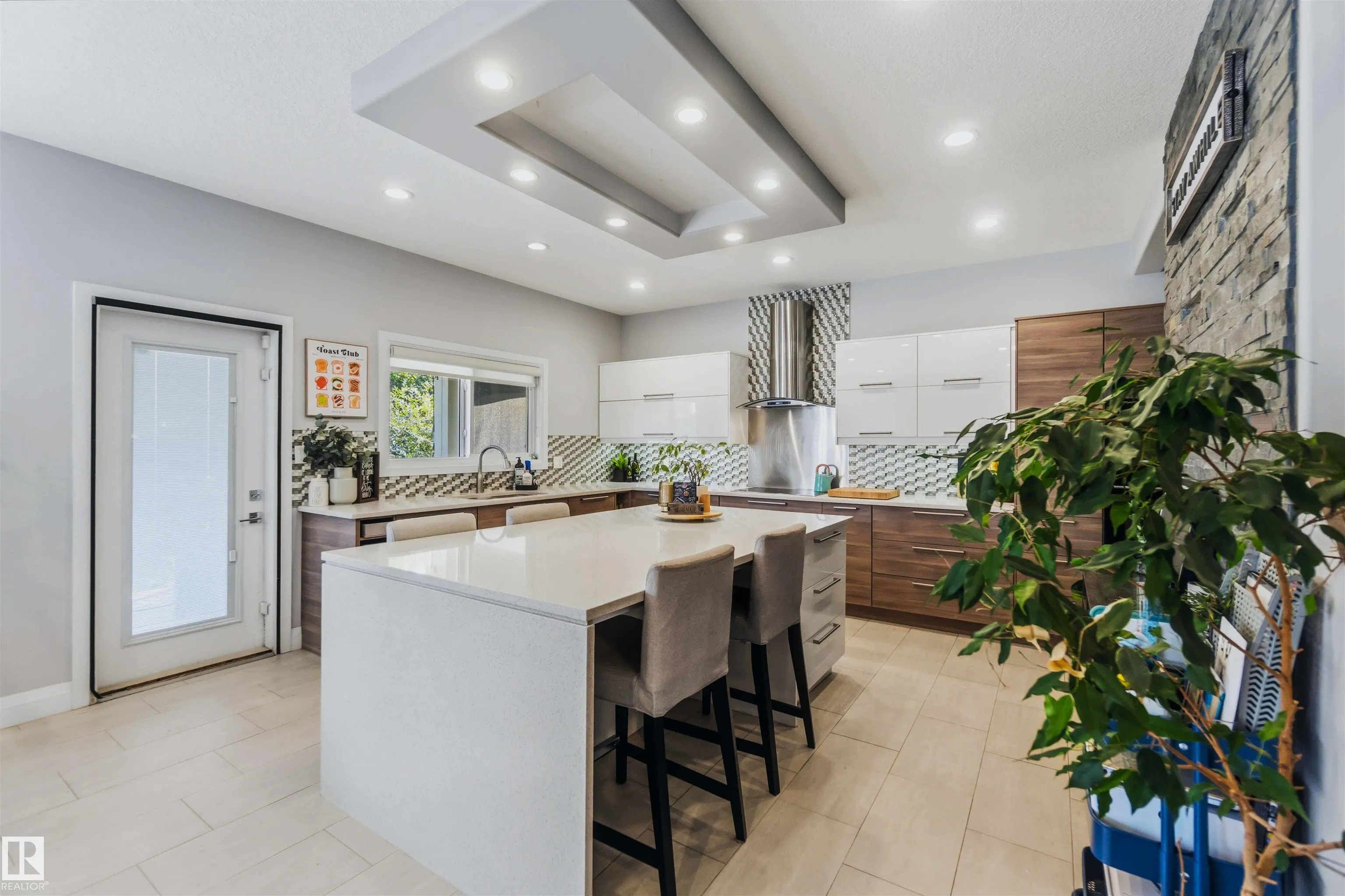 7 ETOILE CRES