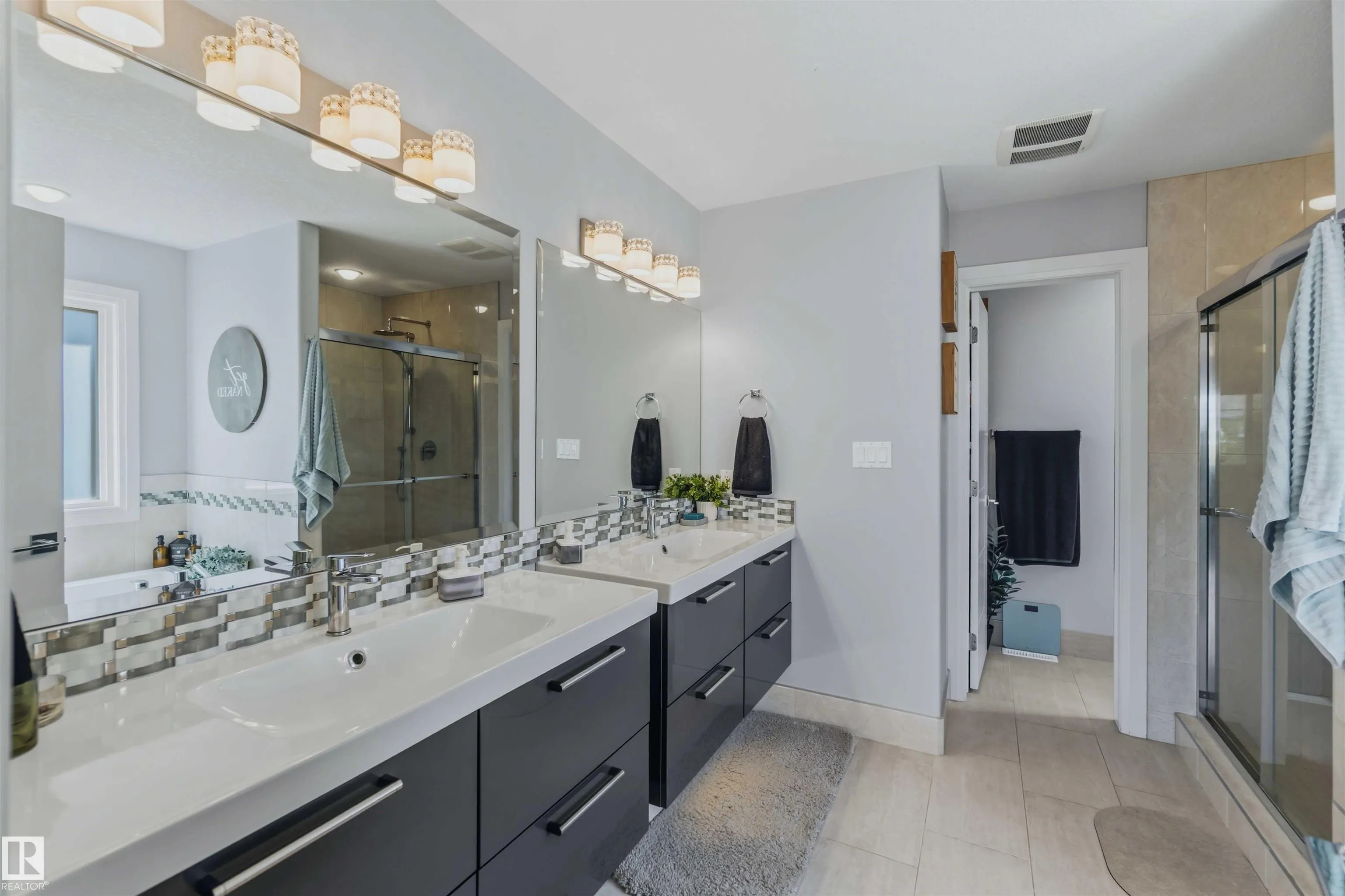 7 ETOILE CRES