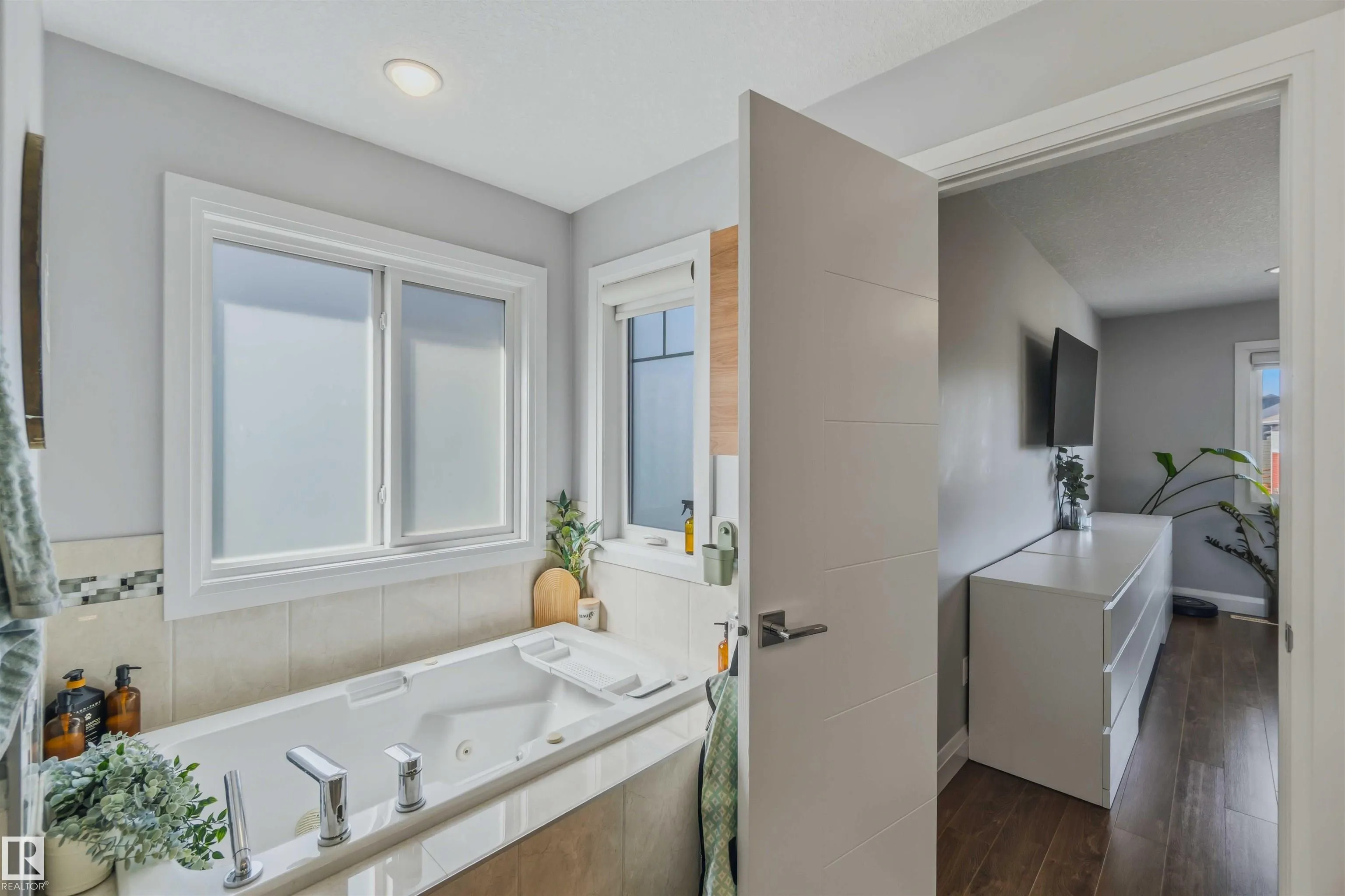 7 ETOILE CRES