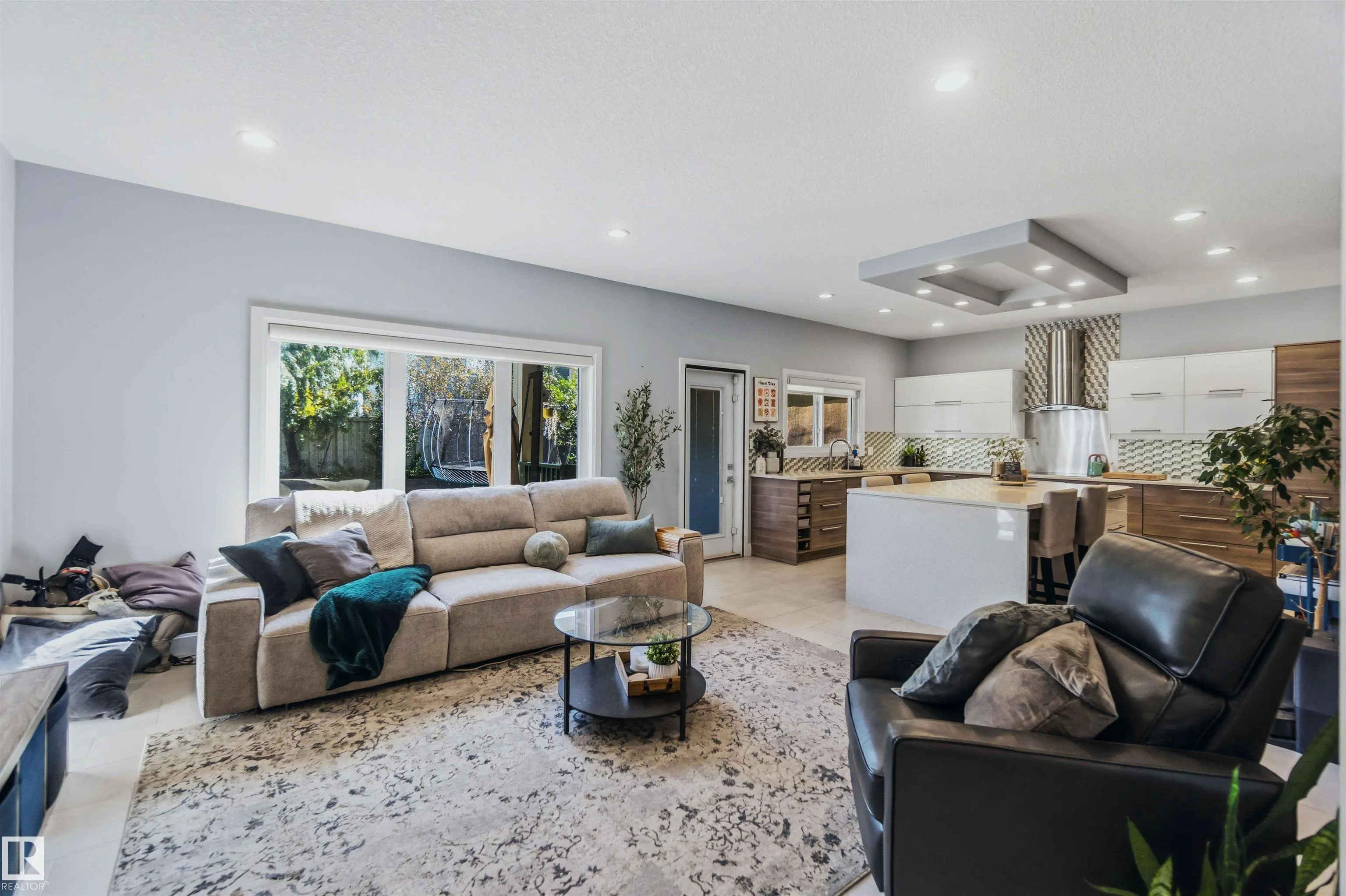 7 ETOILE CRES