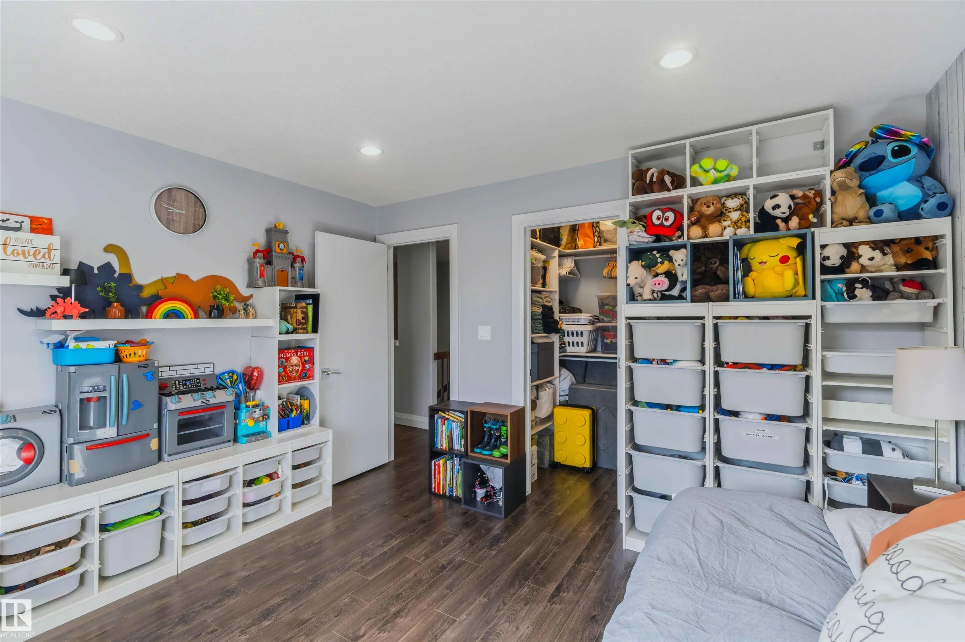 7 ETOILE CRES