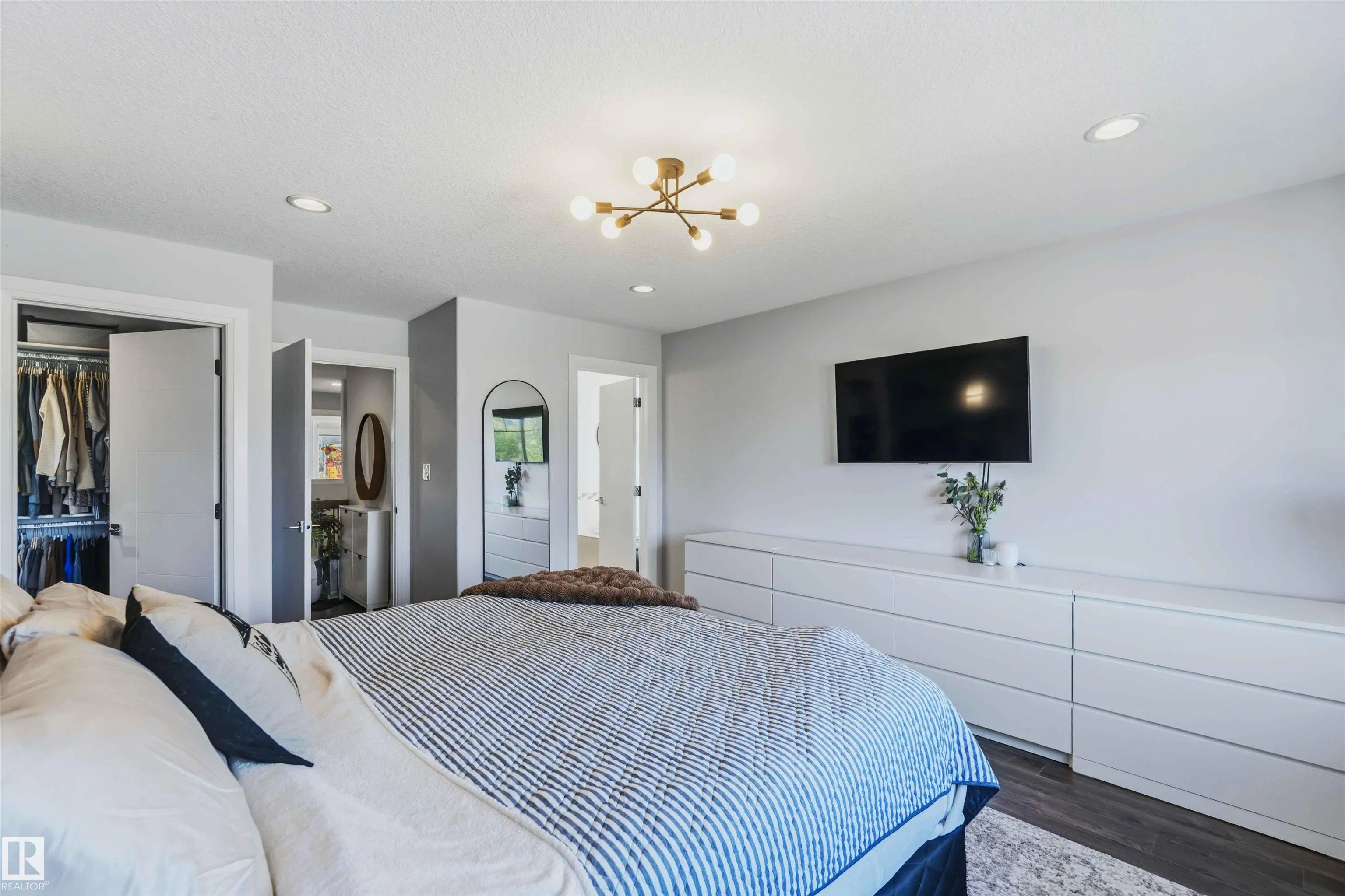 7 ETOILE CRES