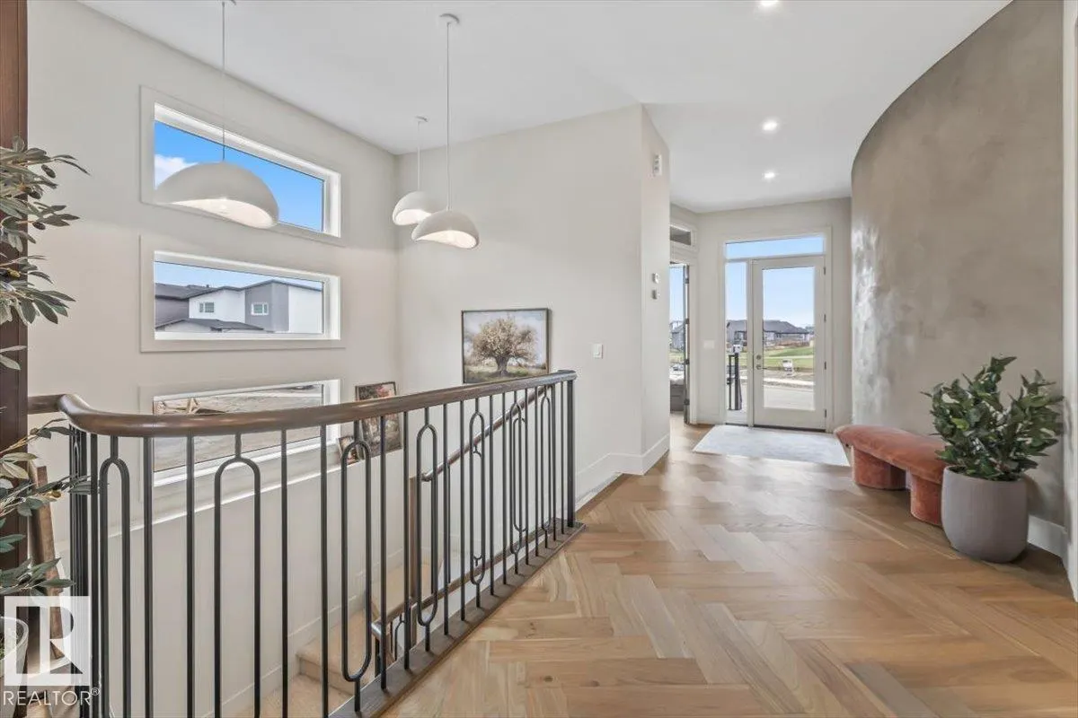 41 ELDRIDGE Point(e)