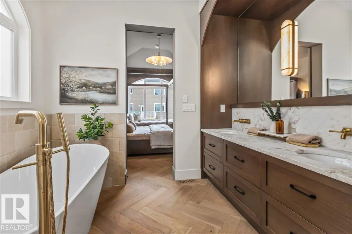 41 ELDRIDGE Point(e)